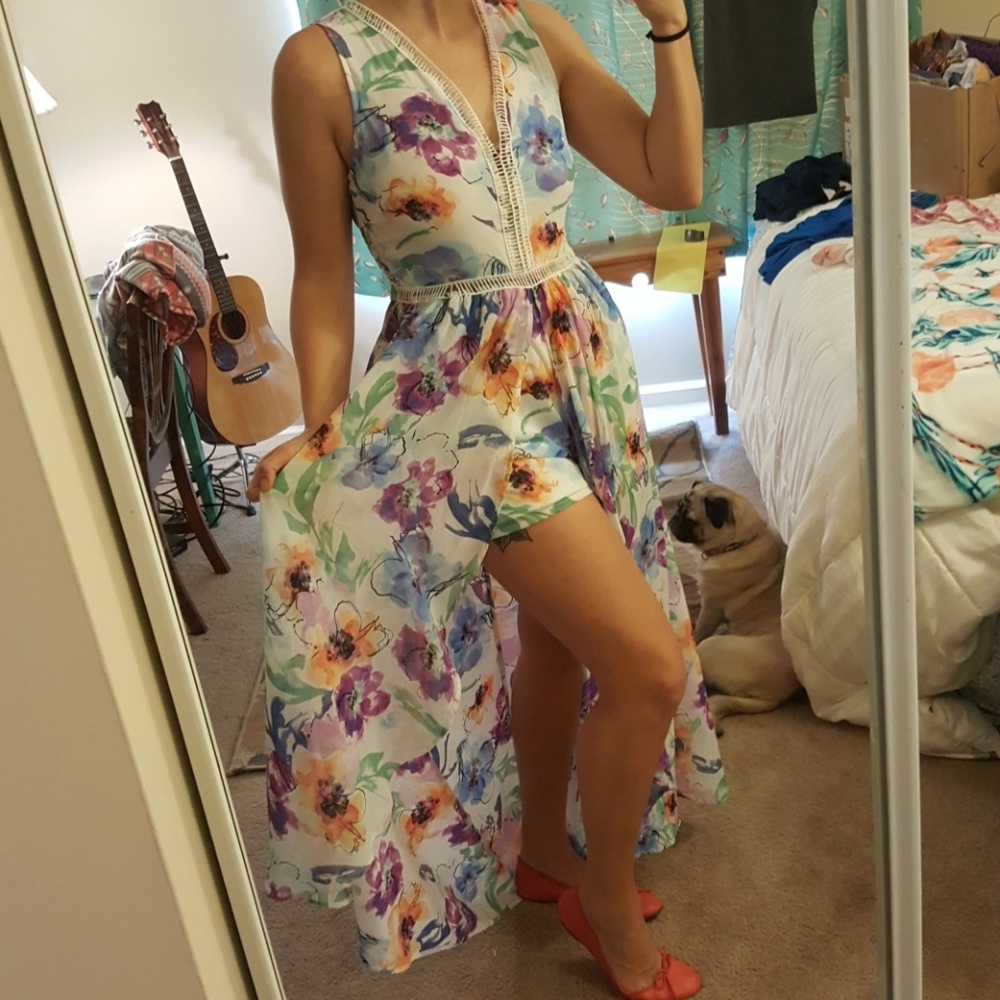 Beautiful Flowy Floral Romper Dress  NWT